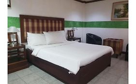 Saltimboca Tourist Inn Bacolod