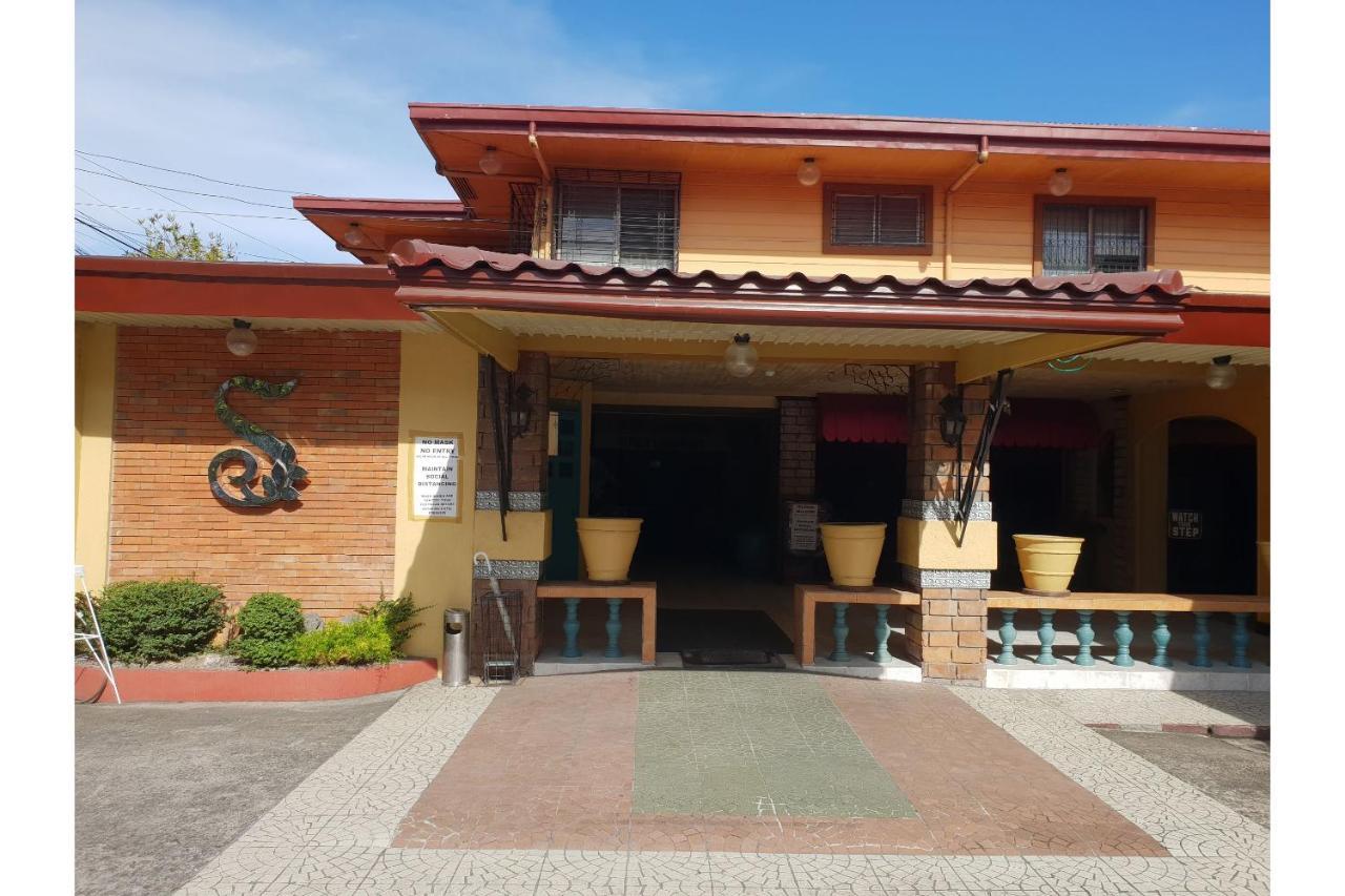 Saltimboca Tourist In Hotel Bacolod Exterior photo