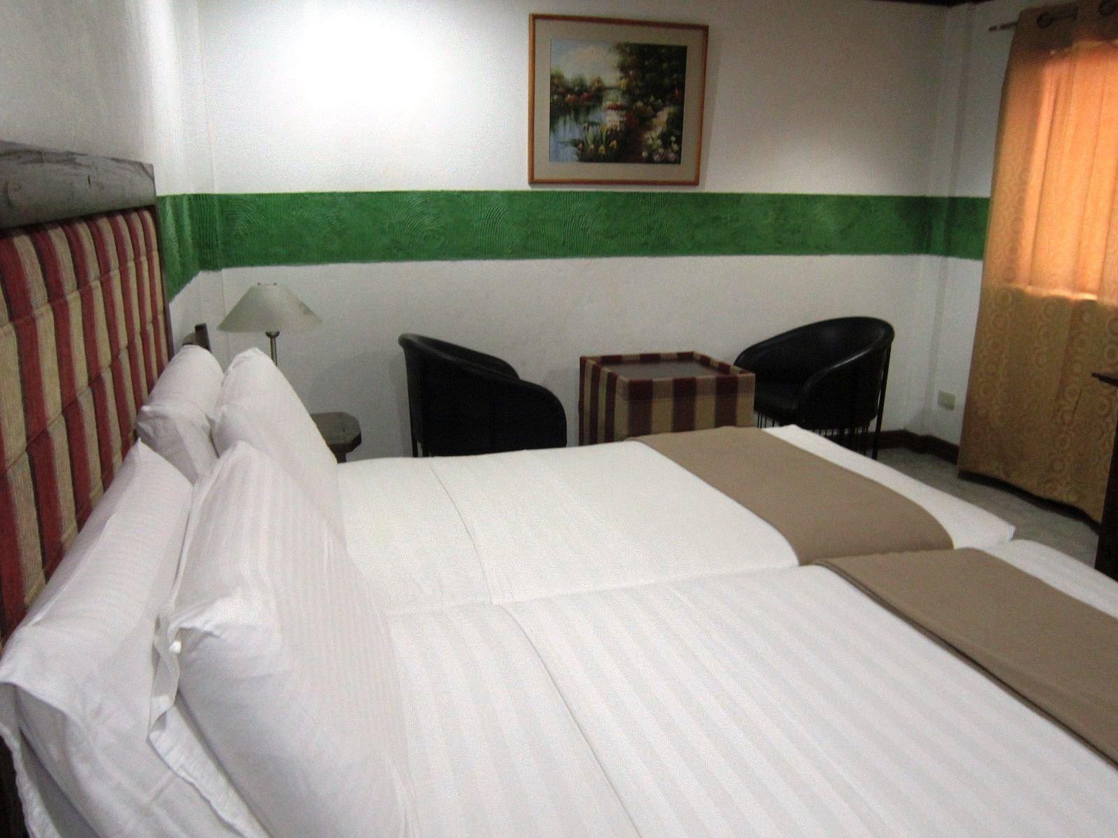 Saltimboca Tourist In Hotel Bacolod Exterior photo