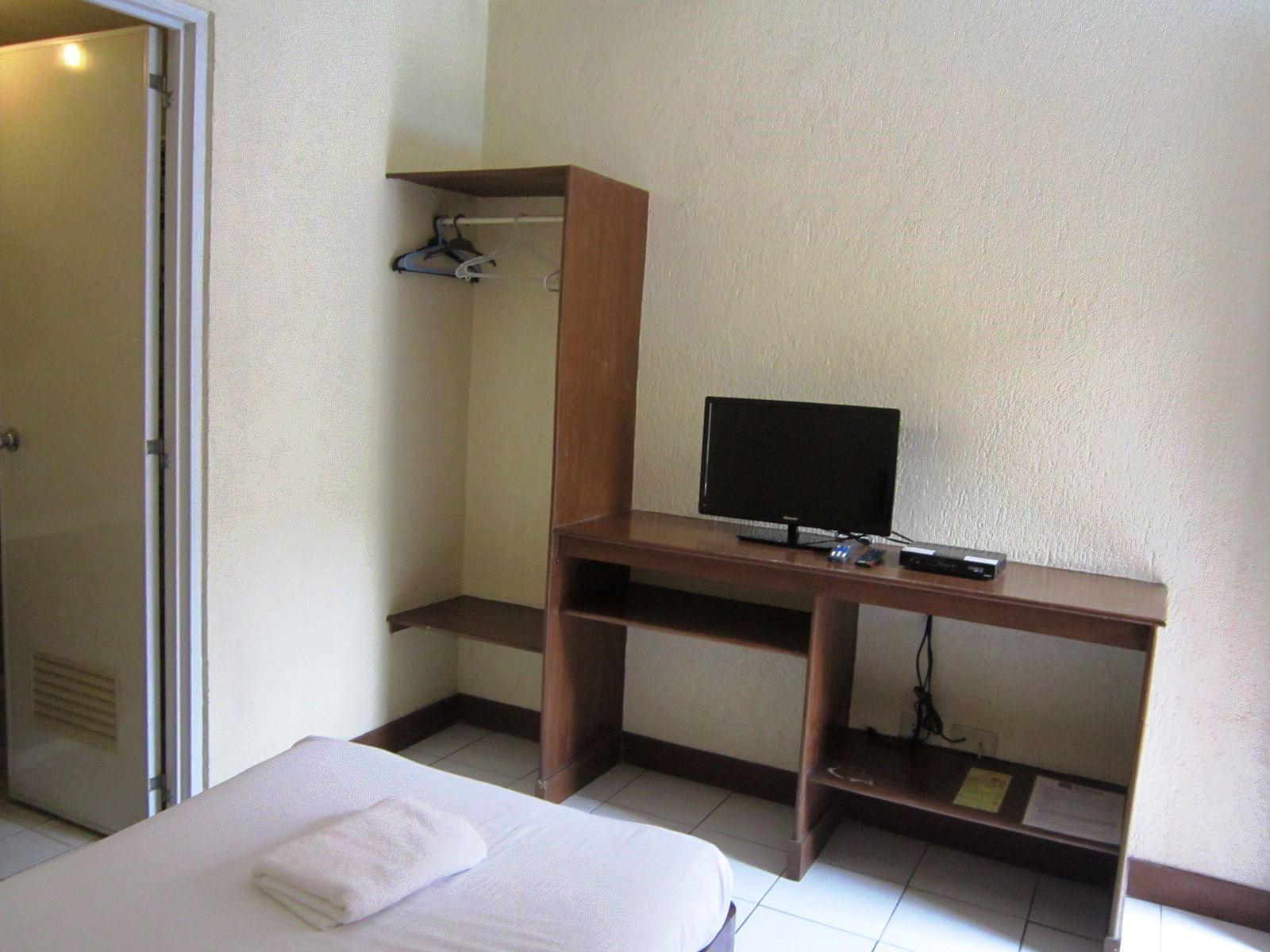 Saltimboca Tourist In Hotel Bacolod Exterior photo